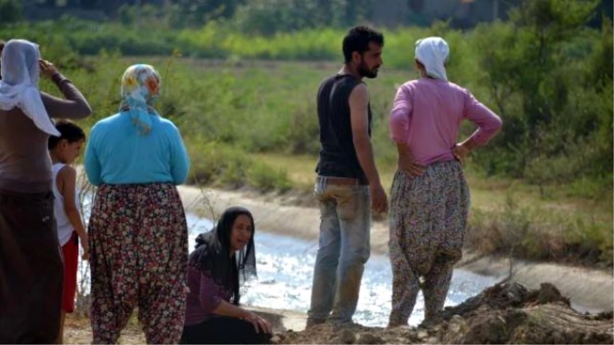 Serinlemek İçin Sulama Kanalına Giren 2 Tarım İşçisi Kayboldu