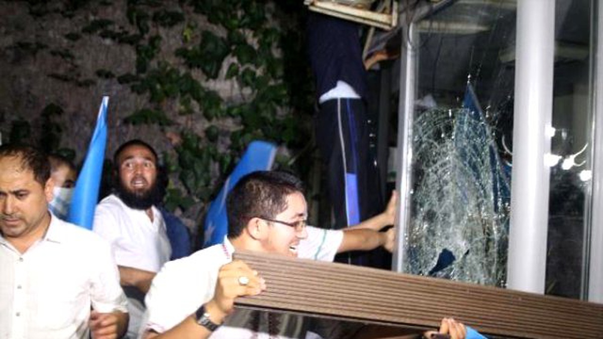 Tayland Konsolosluğu\'na Saldırı (1)