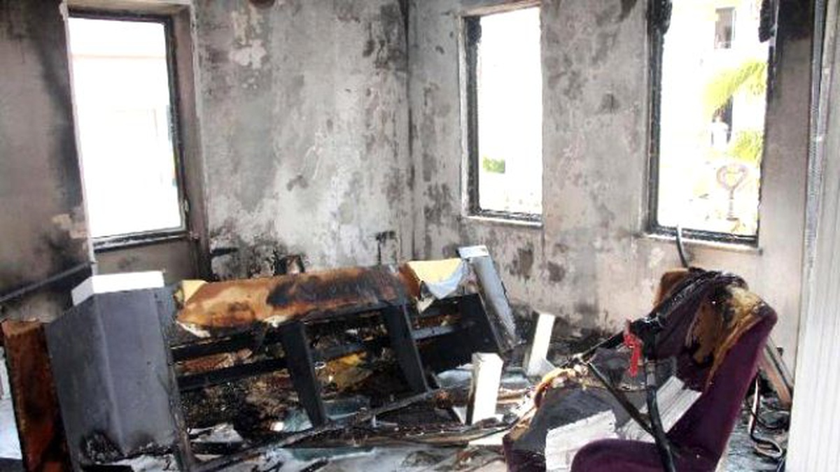 Yavru Köpekler Yanmaktan Son Anda Kurtarıldı