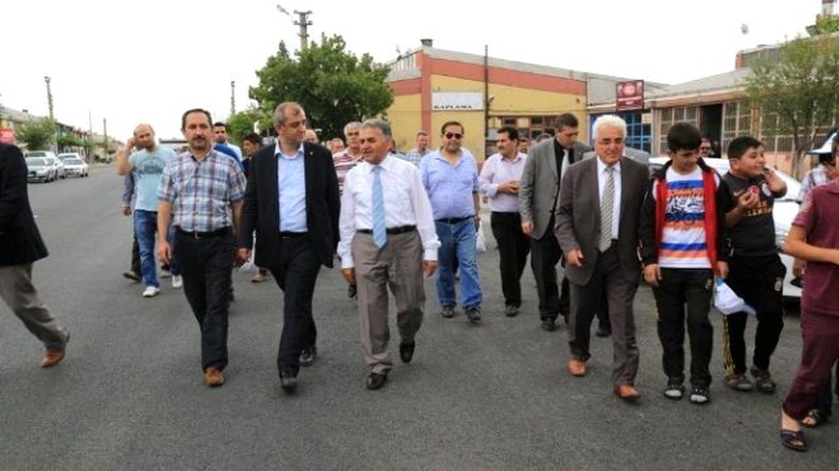 Başkan Büyükkılıç ve Ekibinden Demirciler Sitesi Esnafına Ziyaret