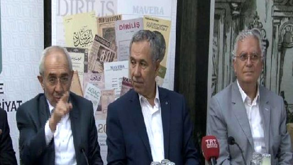 Bülent Arınç: "Kültür ve Turizm Bakanlığı\'nın Birleşmesini Başından Beri Yanlış Bulduğumu İfade...