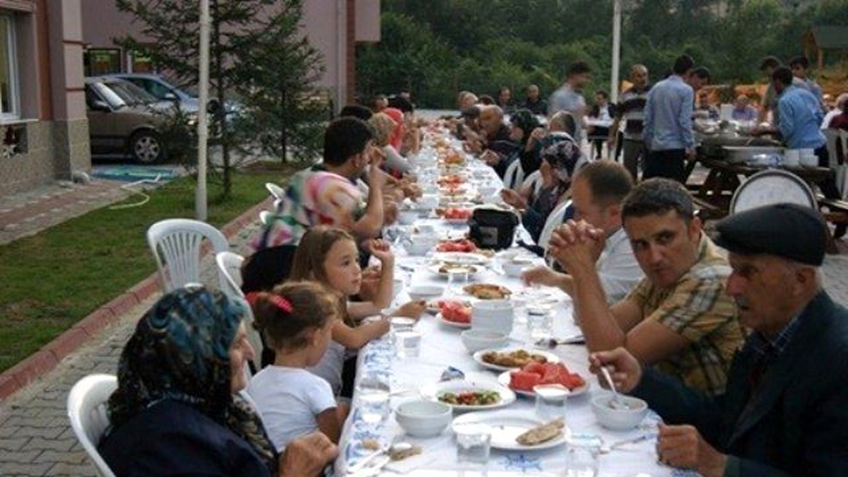 Çaycuma Müftülüğü\'nden Şehit Ailelerine ve Yakınlarına İftar
