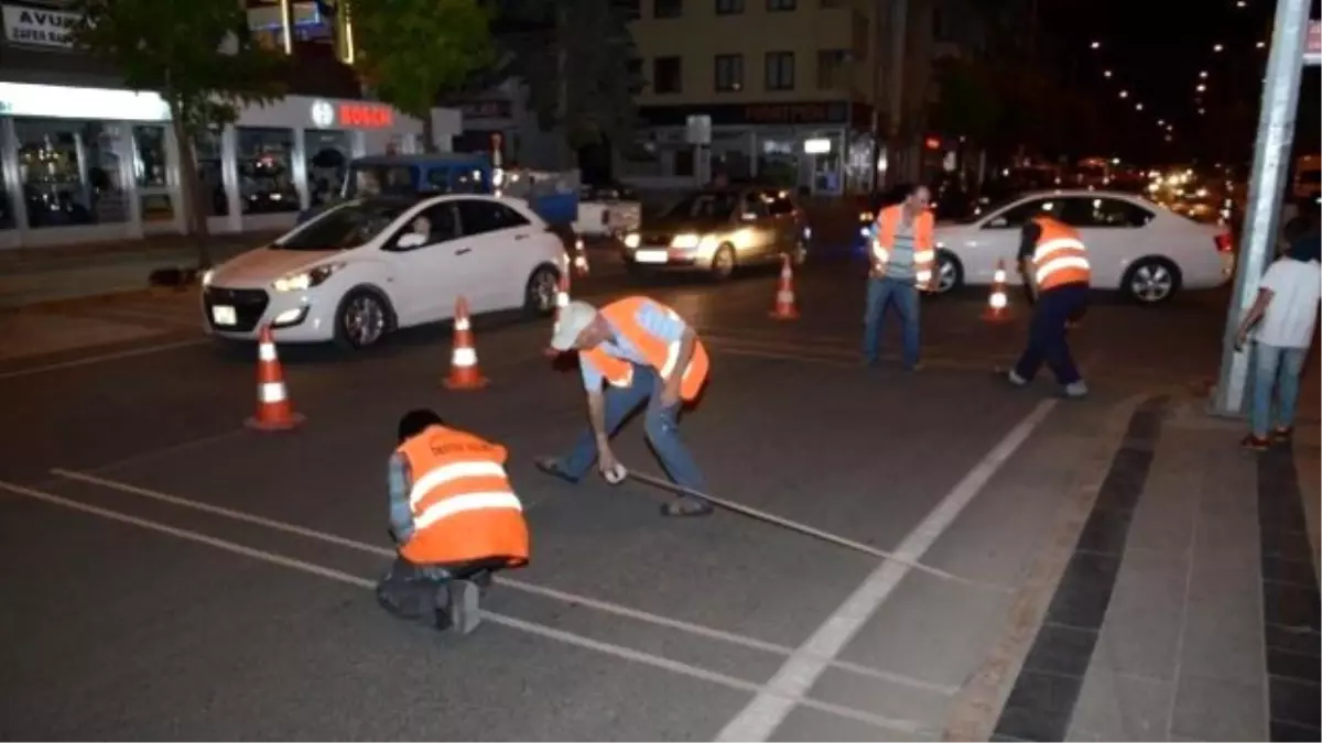 Düzce Belediyesi Gece Gündüz Çalışıyor