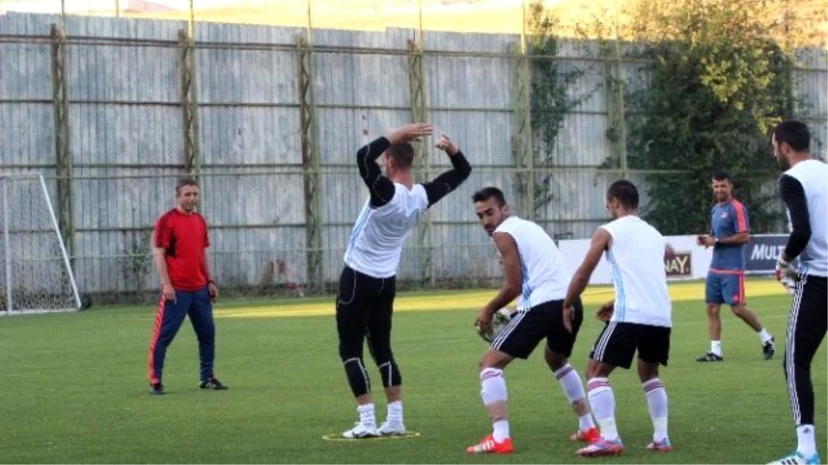 Gaziantepspor\'un Antrenmanları Neşeli Bir Şekilde Devam Ediyor