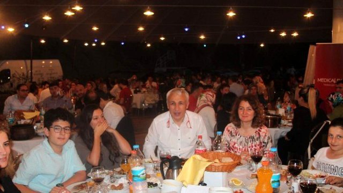 Medicalpark Trabzon Hastanesi Çalışanları İftar Yemeğinde Buluştu