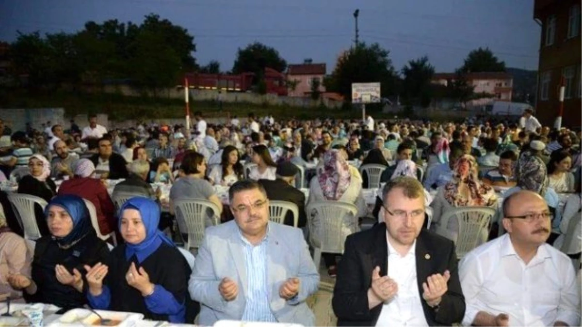 Ramazan Ayının Birlik ve Beraberlik Tablosu Söğüt\'e Taşındı