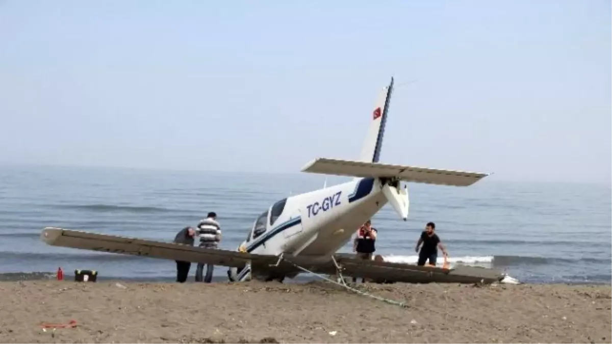 Uçağı Denize İndiren Pilot Faciayı Önledi