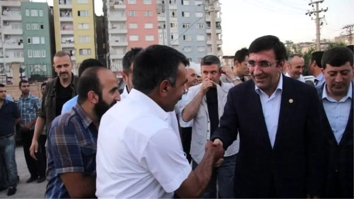 Bakan Yılmaz,suriyelilerle İftar Yemeğinde Buluştu