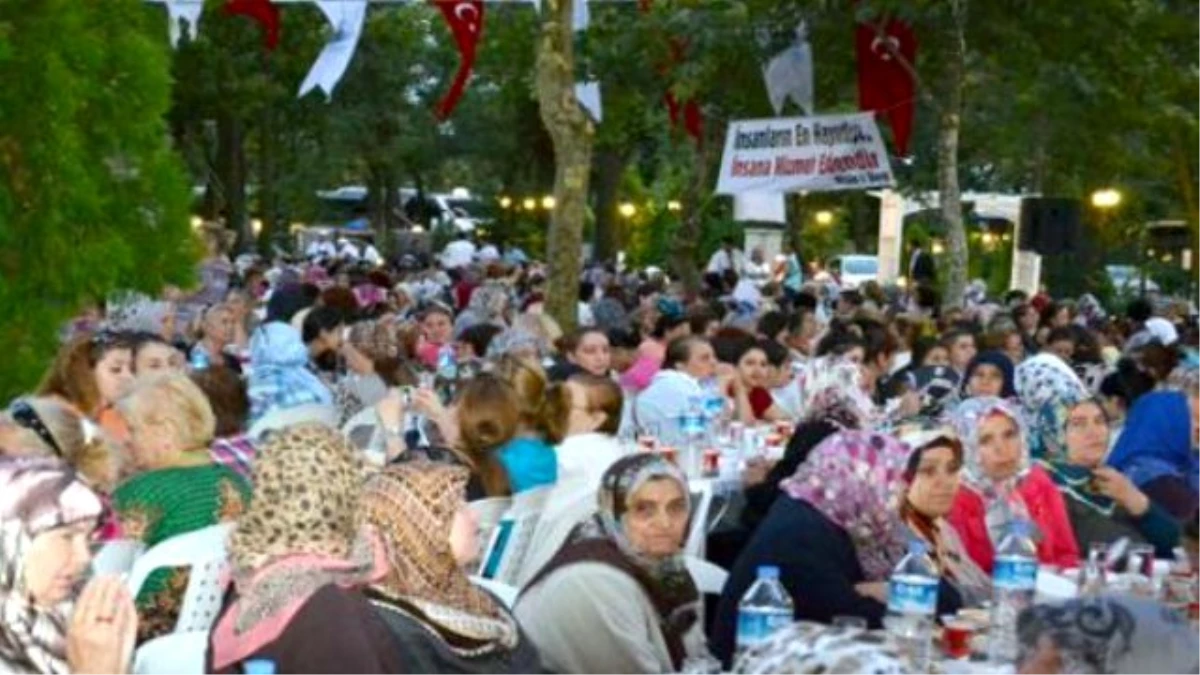 Büyükçekmece Belediyesinden 15 Bin Kişilik İftar