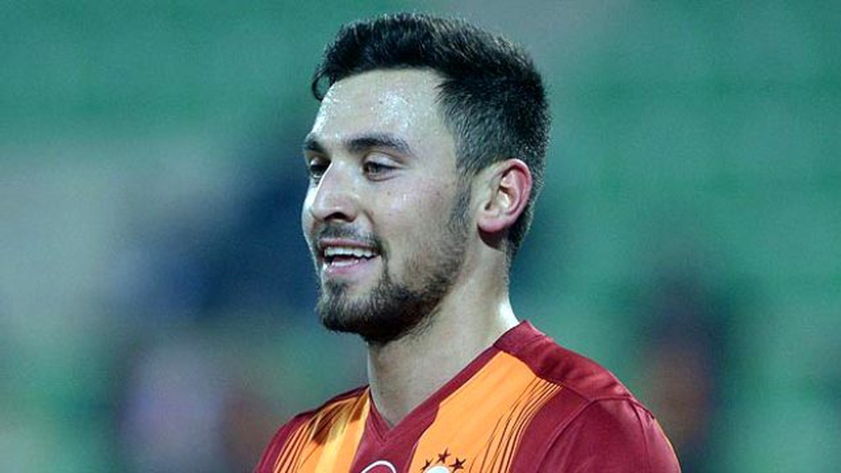 Galatasaraylı Futbolcu Sinan Gümüş Açıklaması