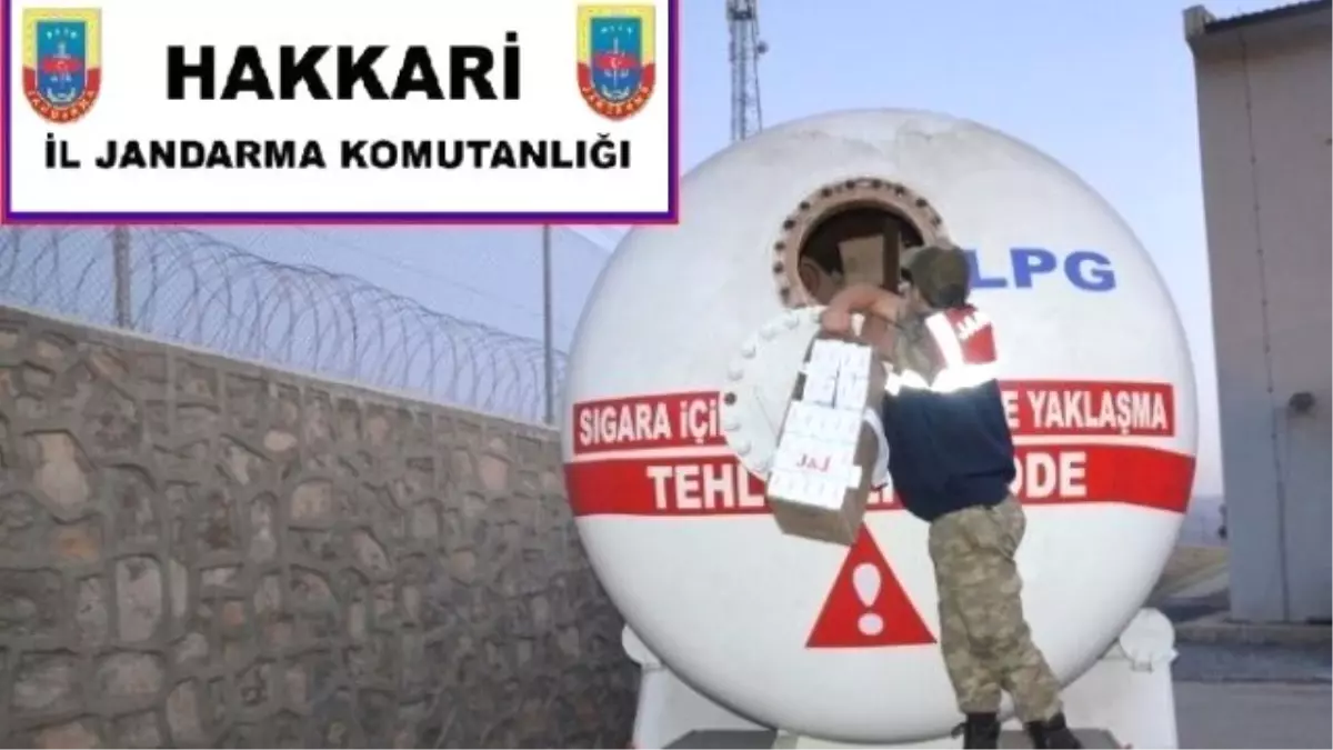 Hakkari\'de Jandrma 144 Bin Paket Kaçak Sigara Ele Geçirdi