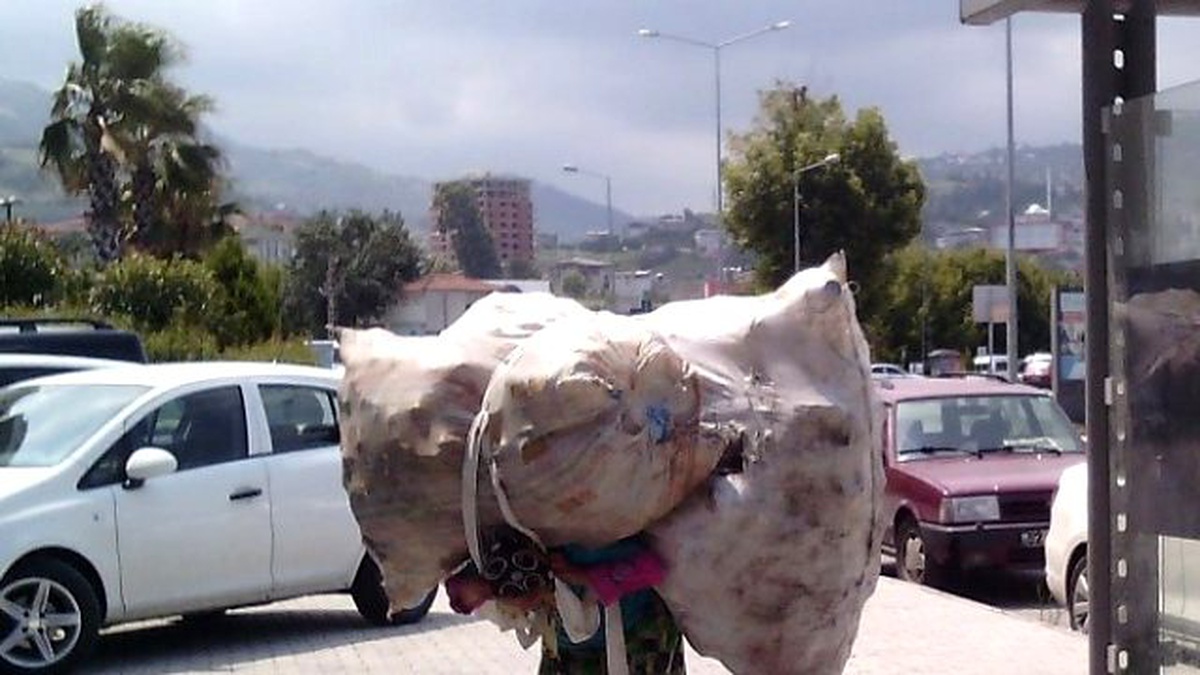 Karadeniz Kadınının Yük Taşıma Çilesi