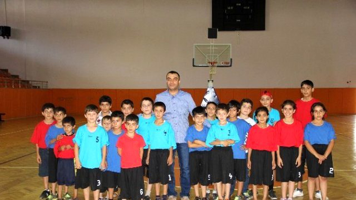Elazığ\'da Kur\'an Kursuna Gelen Öğrenciler Sporla Ödüllendiriliyor