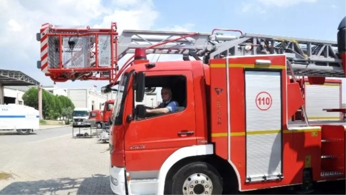 İzmir\'den 35 Ülkeye İtfaiye Aracı İhraç Ediliyor