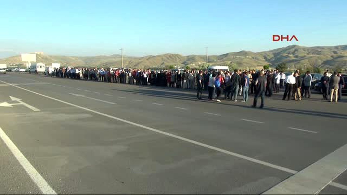Sivas TBMM Başkanı Yılmaz: Bu Ülkeyi Zayıflatacak Her Şey Şehitlerimizi ve Gazilerimizi İncitir