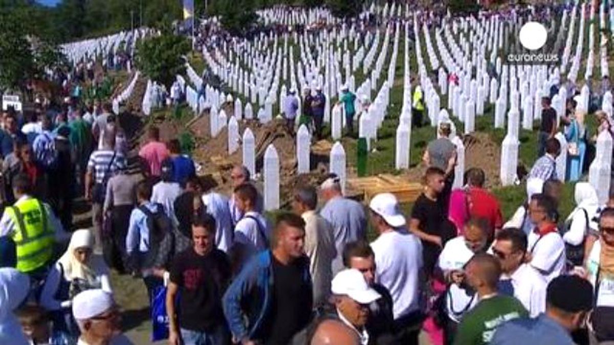 Srebrenitsa Soykırımı\'nın 20 Yıl Dönümü