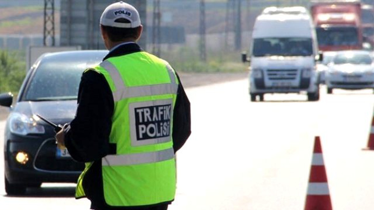 Tehlikeli Araç Kullanan Sürücüye 346 Lira Ceza