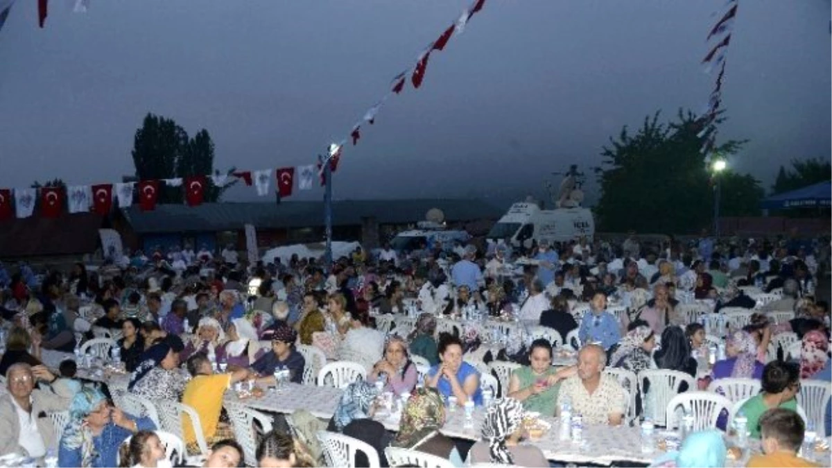 Başkan Kocamaz, Çamlıyayla Halkı ile İftarda Buluştu