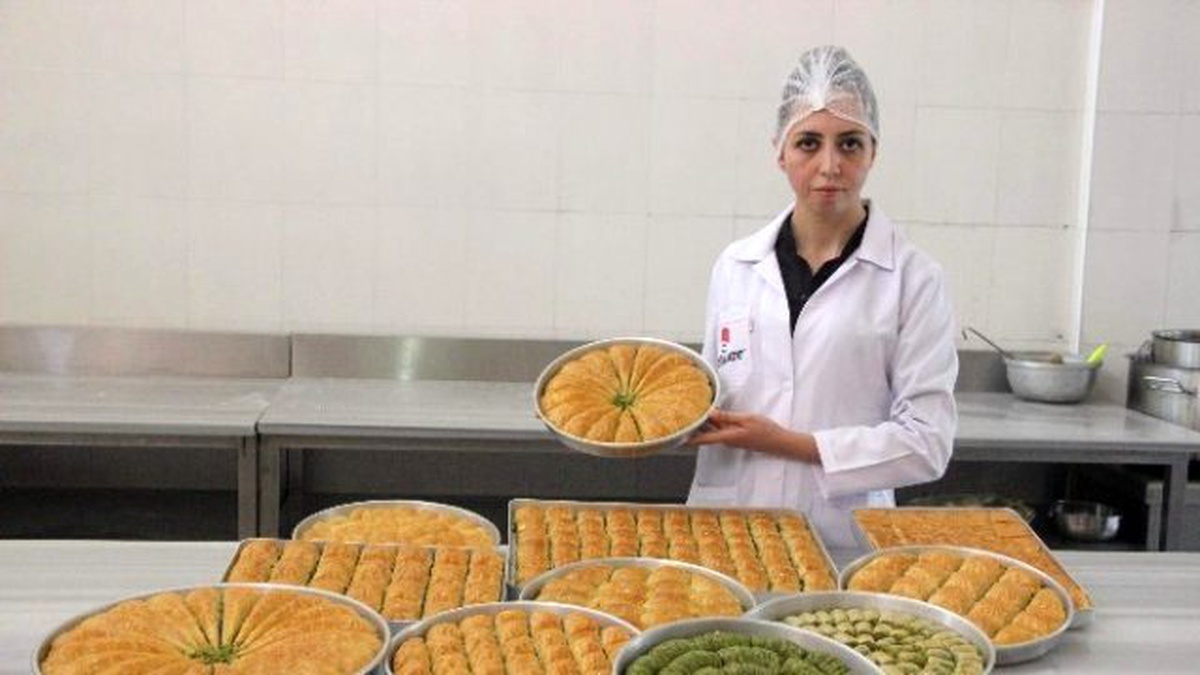 Her Gün Tonlarca Baklava Gaziantep\'ten Yola Çıkıyor