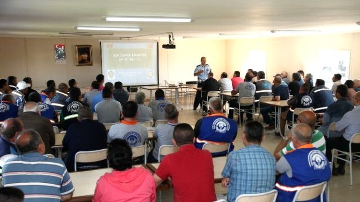 Odunpazarı Belediyesi\'nden Personele Trafik Eğitimi