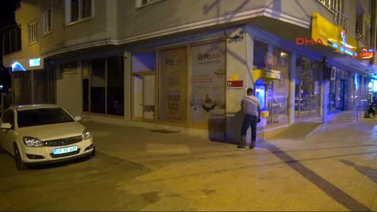 Adıyaman PTT Şubesinin Anahtarını Kapının Üzerinde Unuttu