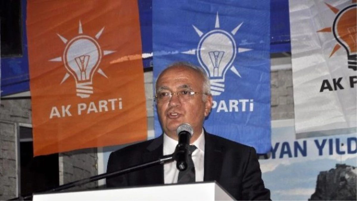 AK Parti Genel Başkan Danışmanı Elitaş: "Koalisyon Kurmaktan, Hükümet Ortağı Olmaktan Kaçan Yanlış...