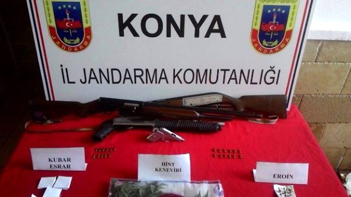 Beyşehir\'de Jandarmadan Uyuşturucu Operasyonu