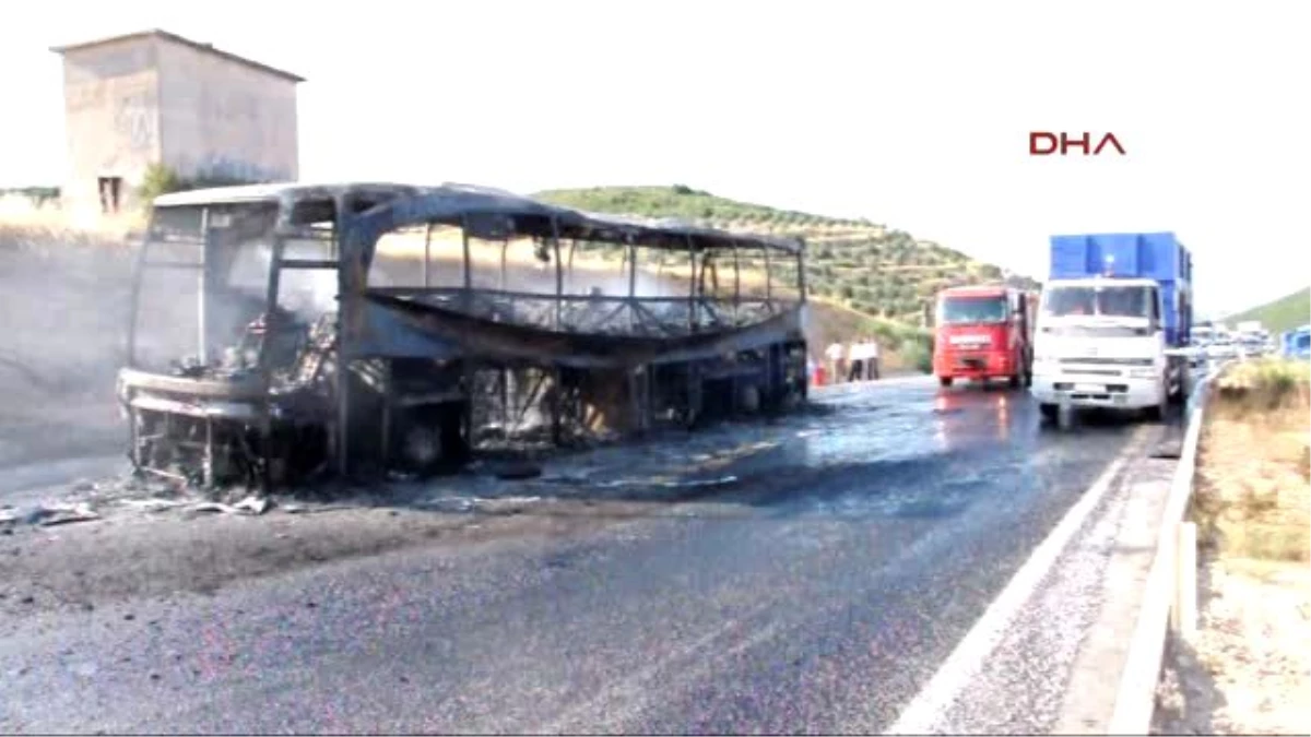 Didim - Söke-Milas Karayolunda Yolcu Otobüsü Yandı