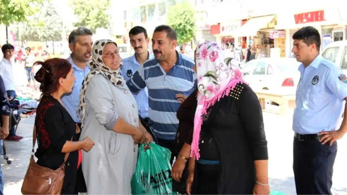 Dilenciler, Gazetecilere Saldırdı