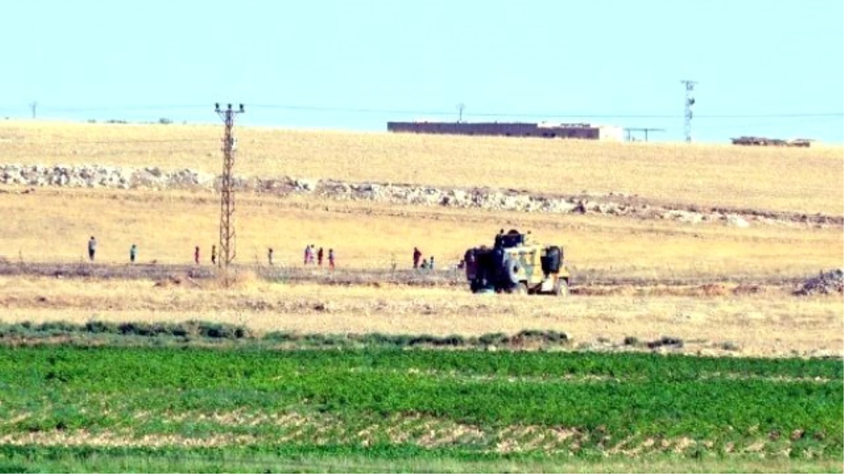 YPG, Ele Geçirdiği Köyleri Boşaltıyor!
