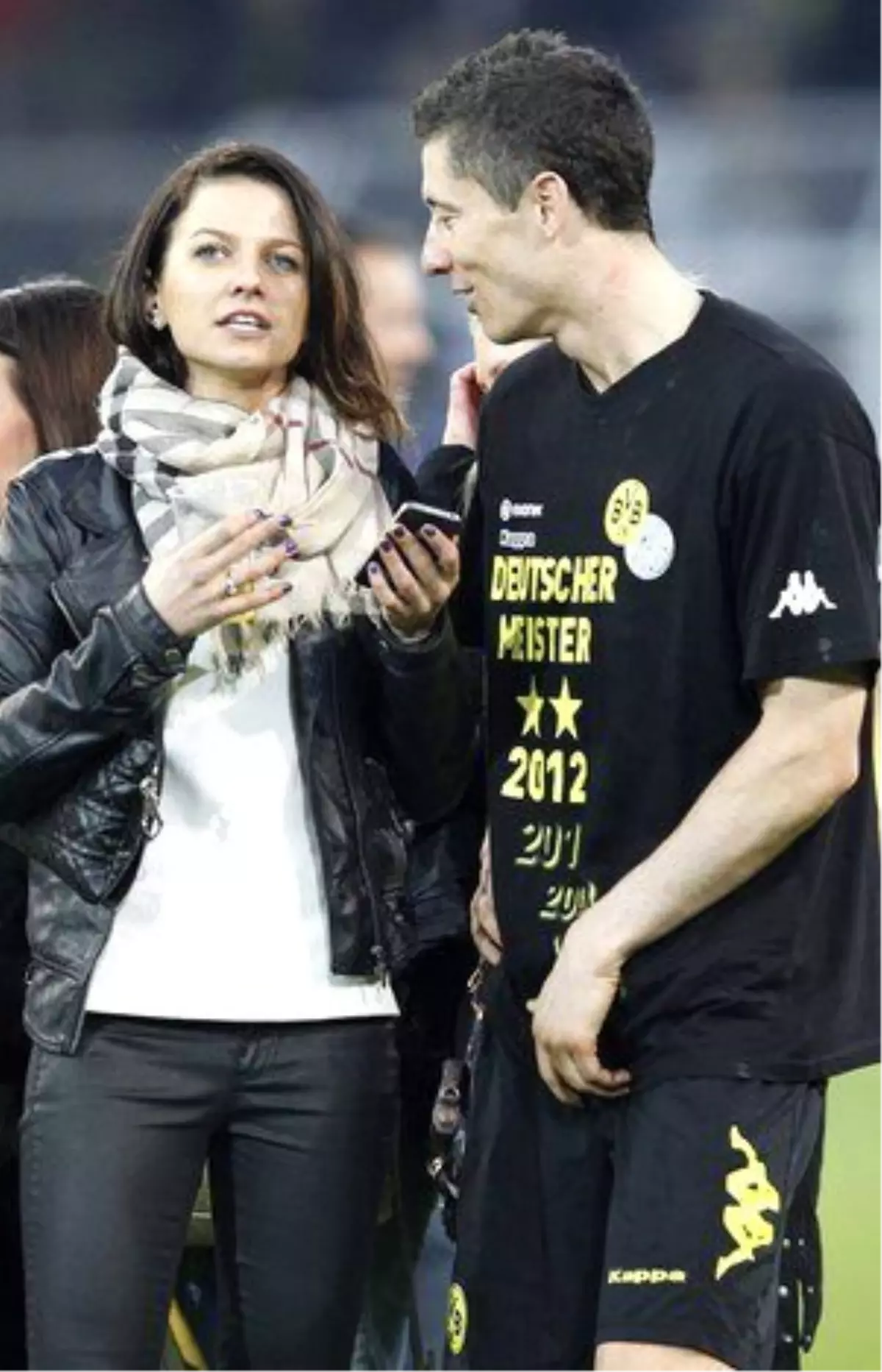 Lewandowski'nin Eşi Ekmek Almaya Helikopterle Gitti