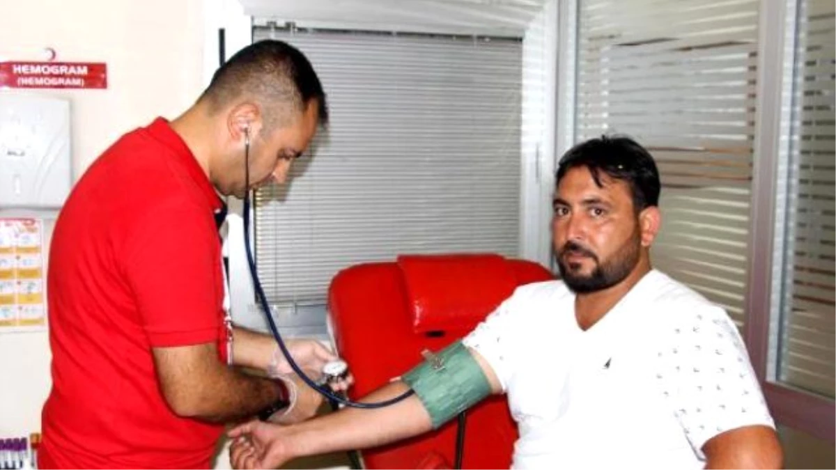 Lösemi Tedavisi Gören Avukat İçin Meslektaşları Kan Bağışı Yaptı