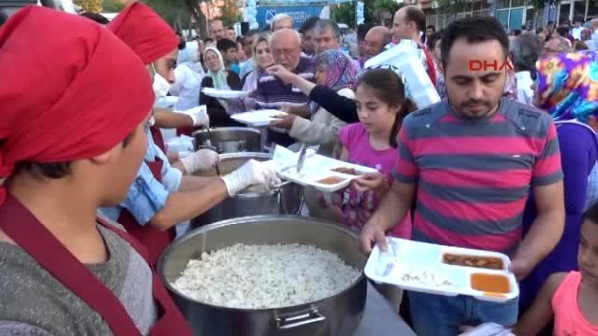 Manisa - Arınç: Türkiye\'yi Hükümetsiz, Sahipsiz Bırakmayız