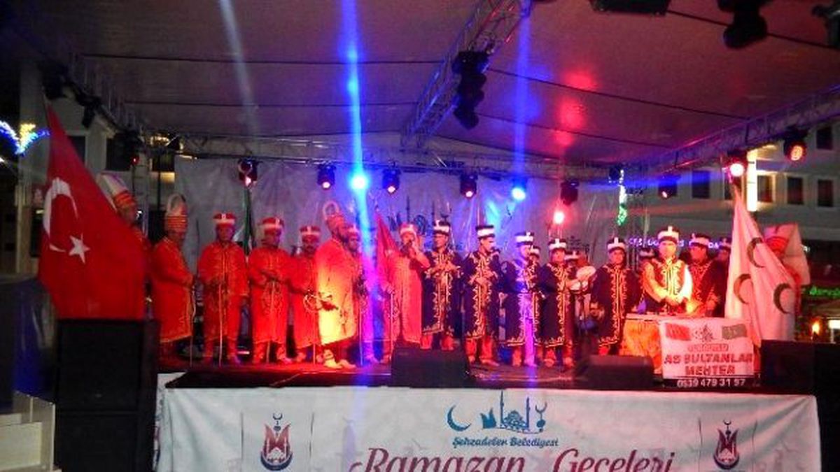 Ramazan Gecelerinde Mehter Coşkusu