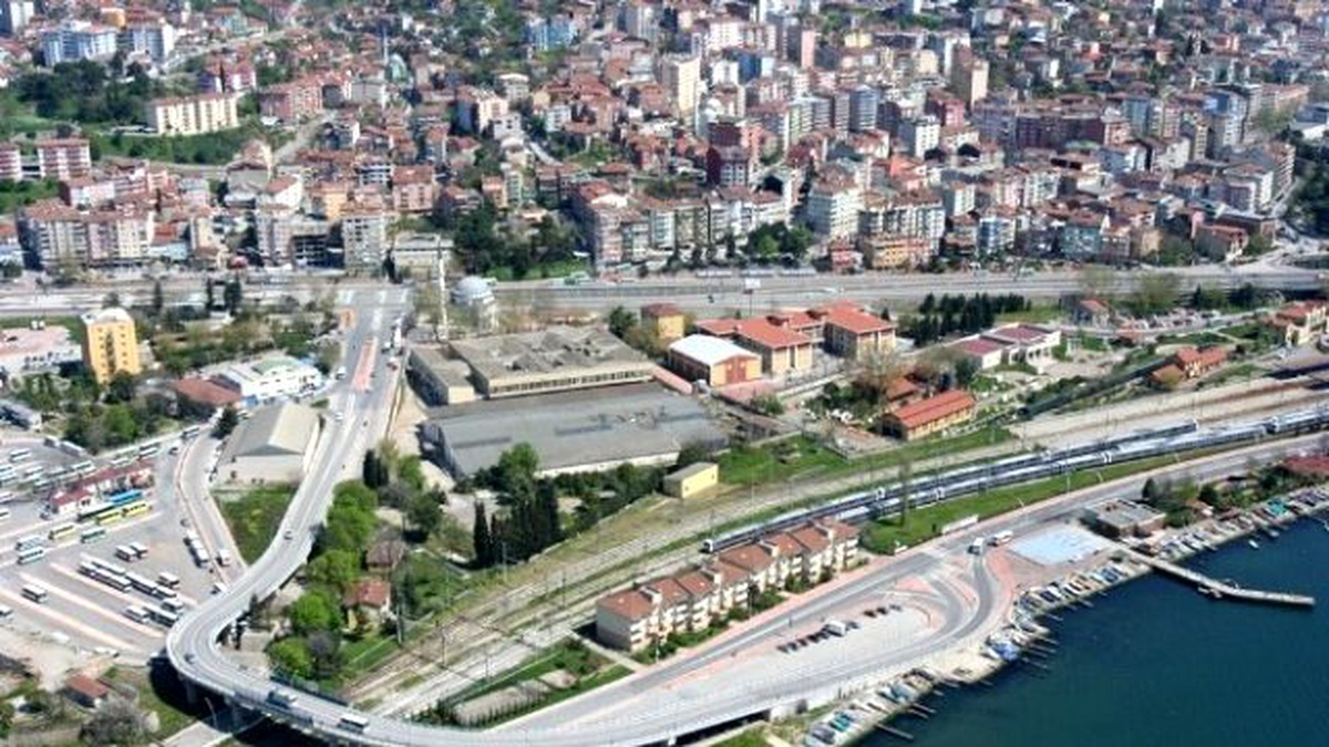 Seka Köprüsü\'nde Asfalt Çalışması
