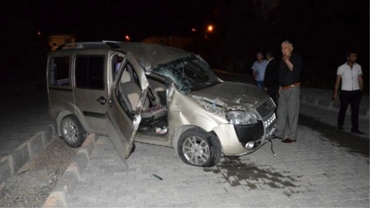 Tokat\'ta Trafik Kazası: 3 Yaralı