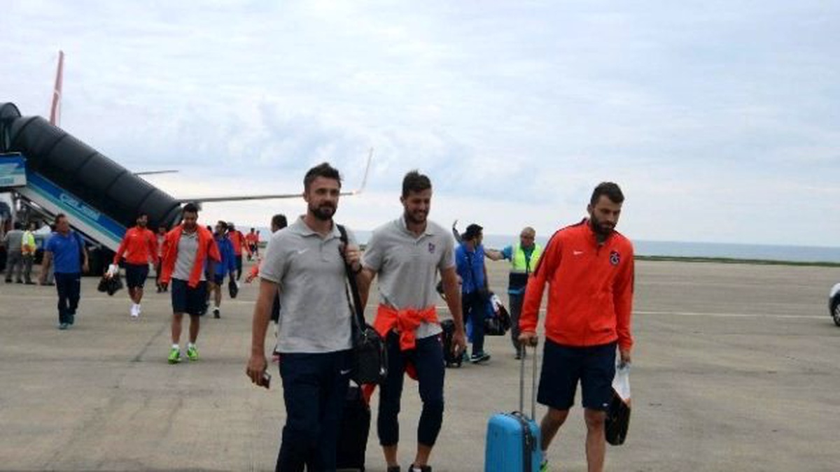 Trabzonspor Kafilesi Trabzon\'a Geldi