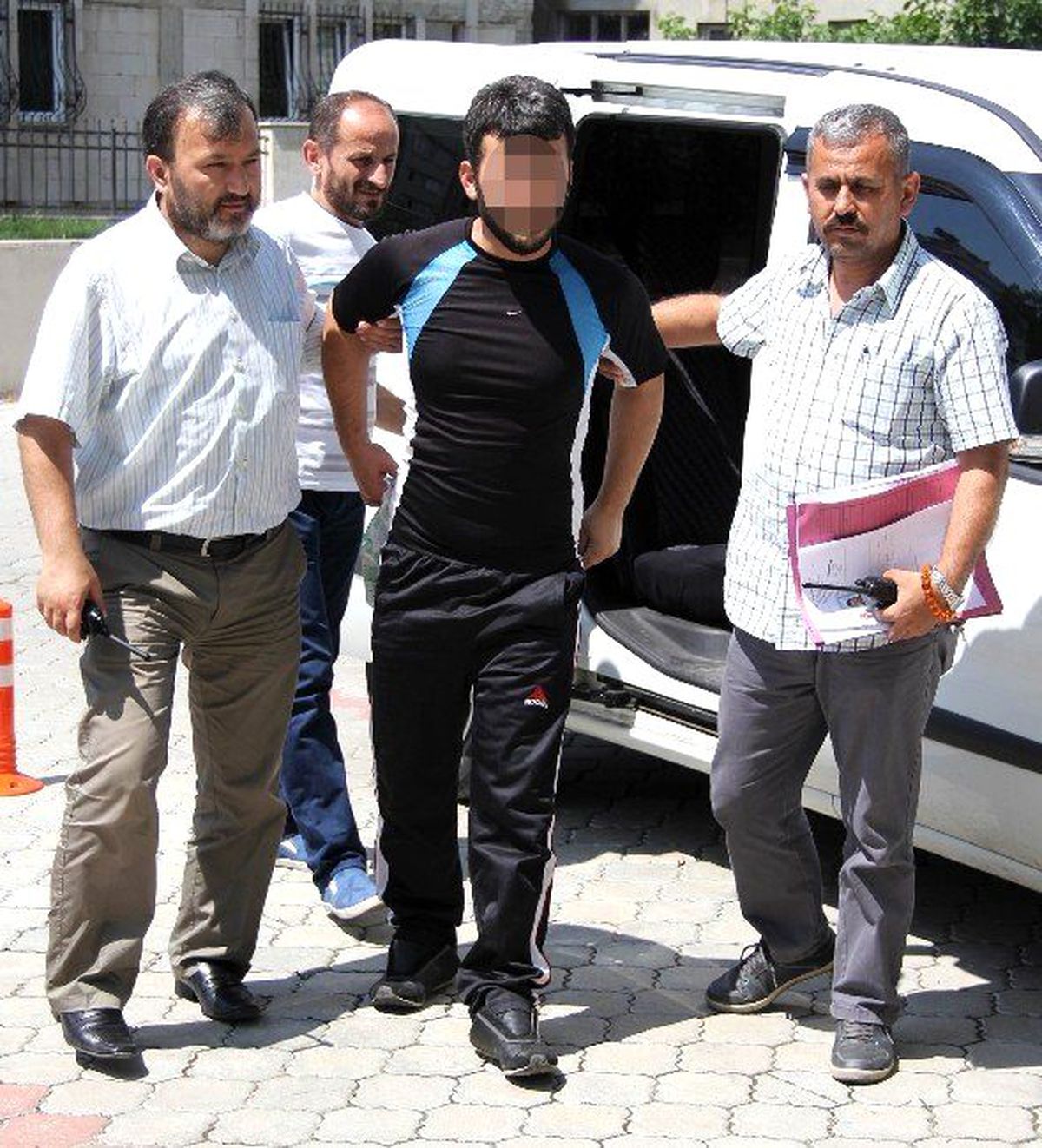 Tüfekle Bacanağını Ağır Yaraladı