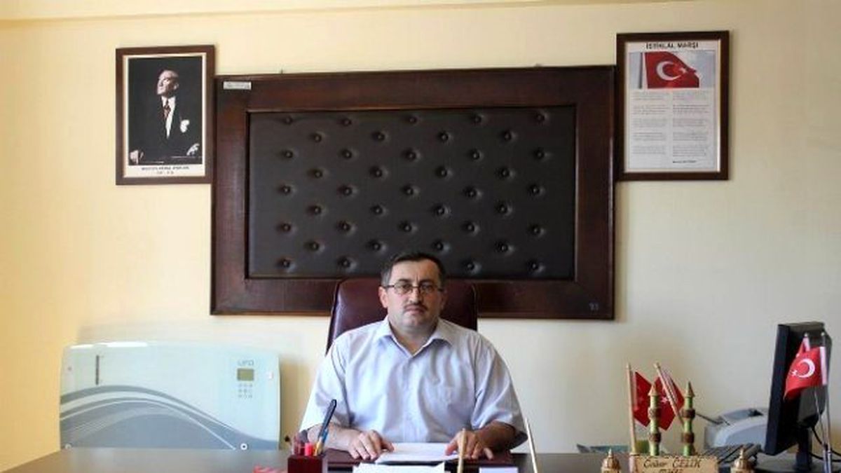 Yıldızeli Müftüsü Cabir Çelik\'den Kadir Gecesi Mesajı