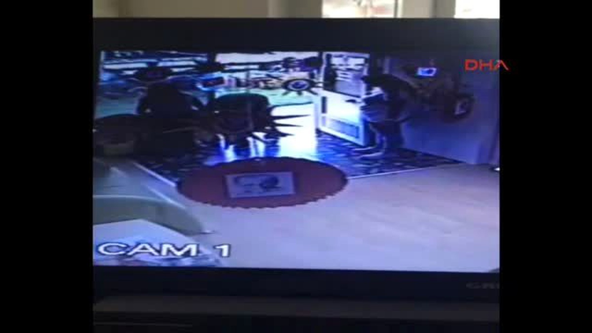 Antalya - Çaldığı Paralarla Köfteci Dükkanı Açmış