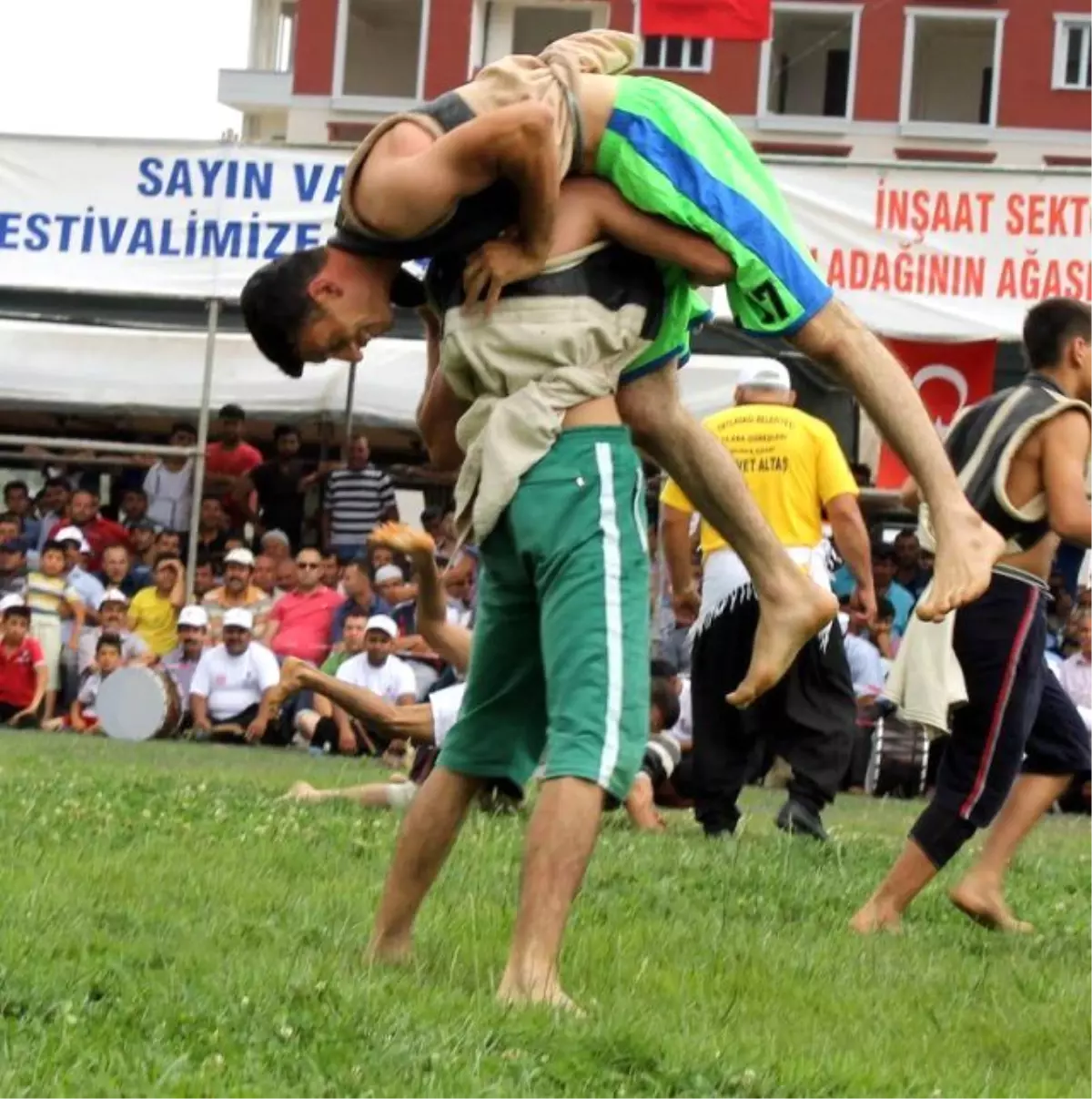 15. Yayladağı Kültür ve Aba Güreşi Festivali\'ne Doğru