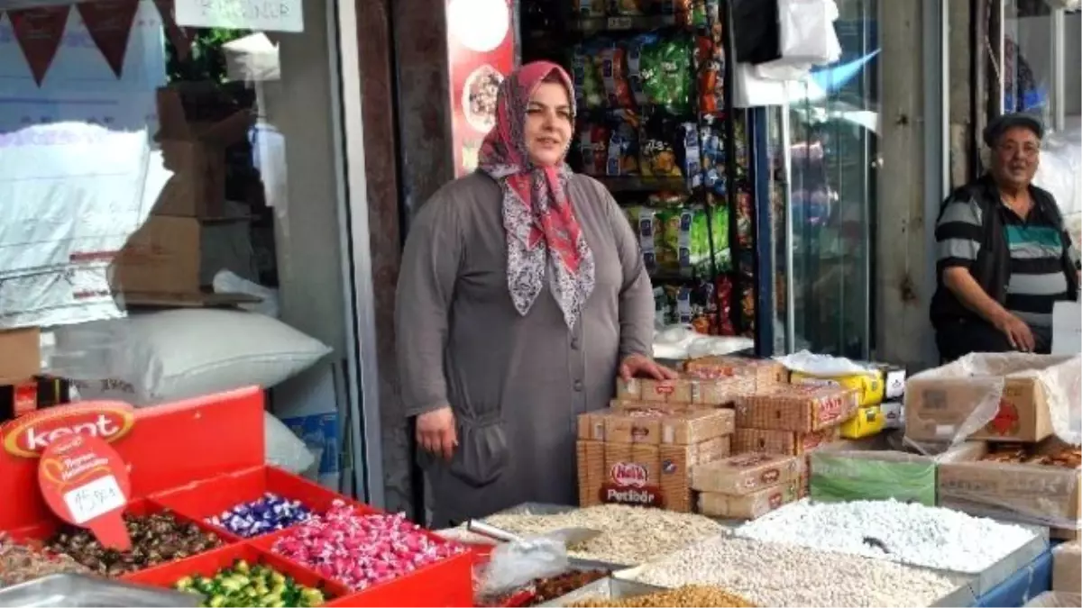 Aydın\'da Bayram Telaşı Pazarı Bereketlendirdi