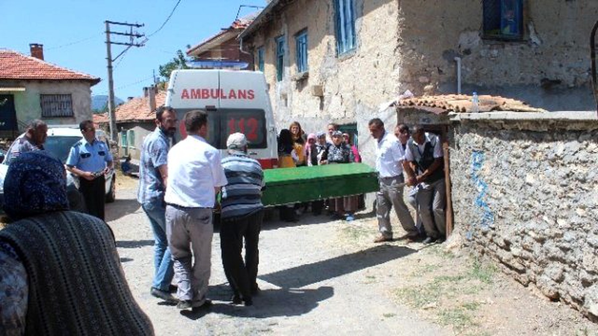 Belediye Çalışan Av Tüfeğiyle Vurulmuş Halde Bulundu