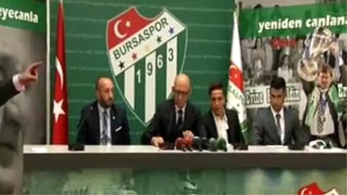 Bursaspor Josue\'ye İmzayı Attırdı!