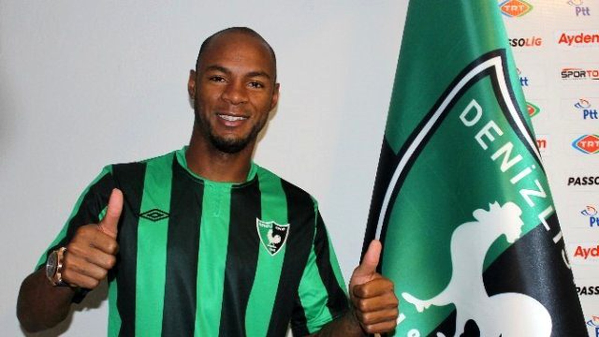 Denizlispor Brezilyalı Leandrınho ile Anlaştı