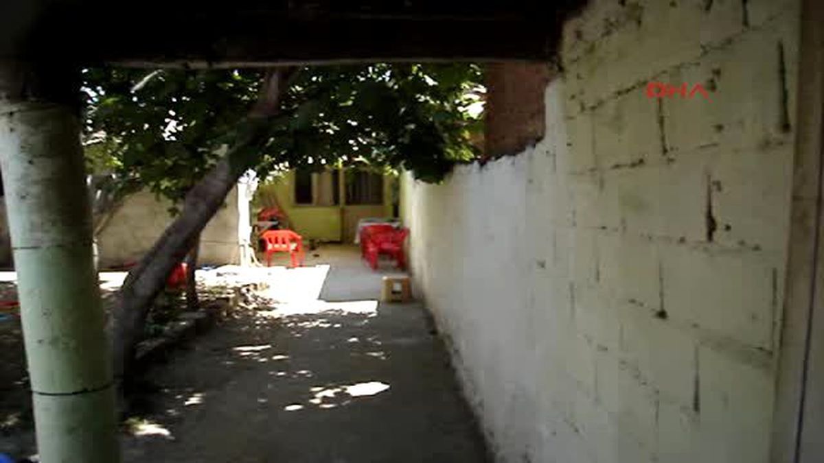Birlikte Yaşadığı Kadını Döverek Öldürdü
