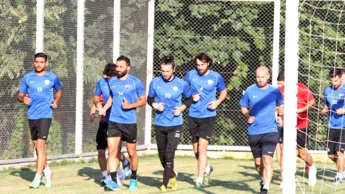 Kocaeli Birlikspor Hazırlıklarını Sürdürüyor