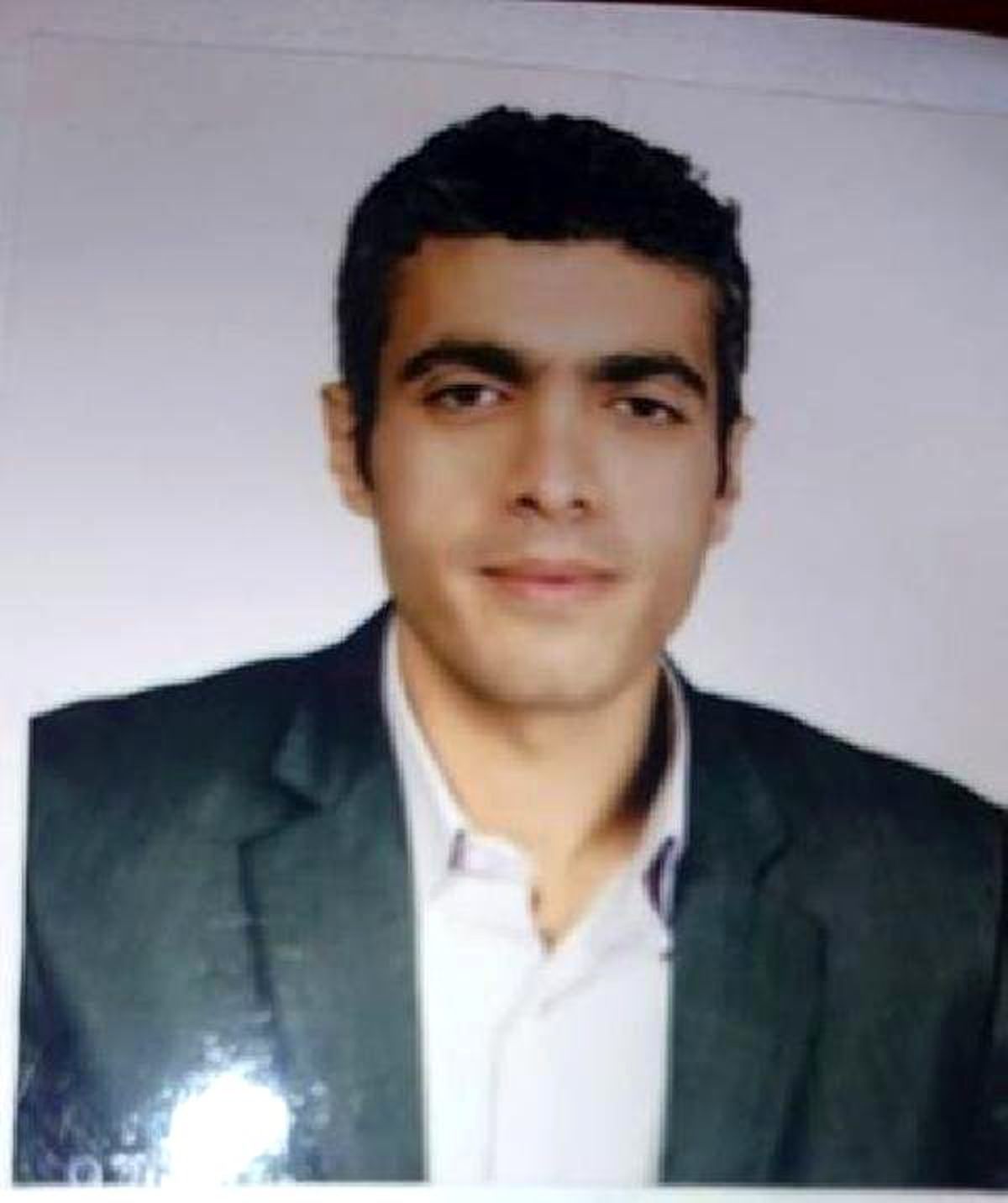 Öğretmen Kaldığı Apartta İntihar Etti