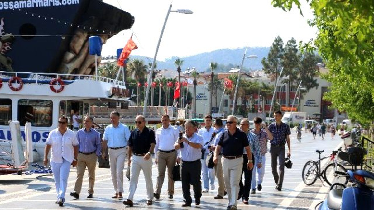 Portekiz Genelkurmay Başkanı Mavi Tura Çıktı