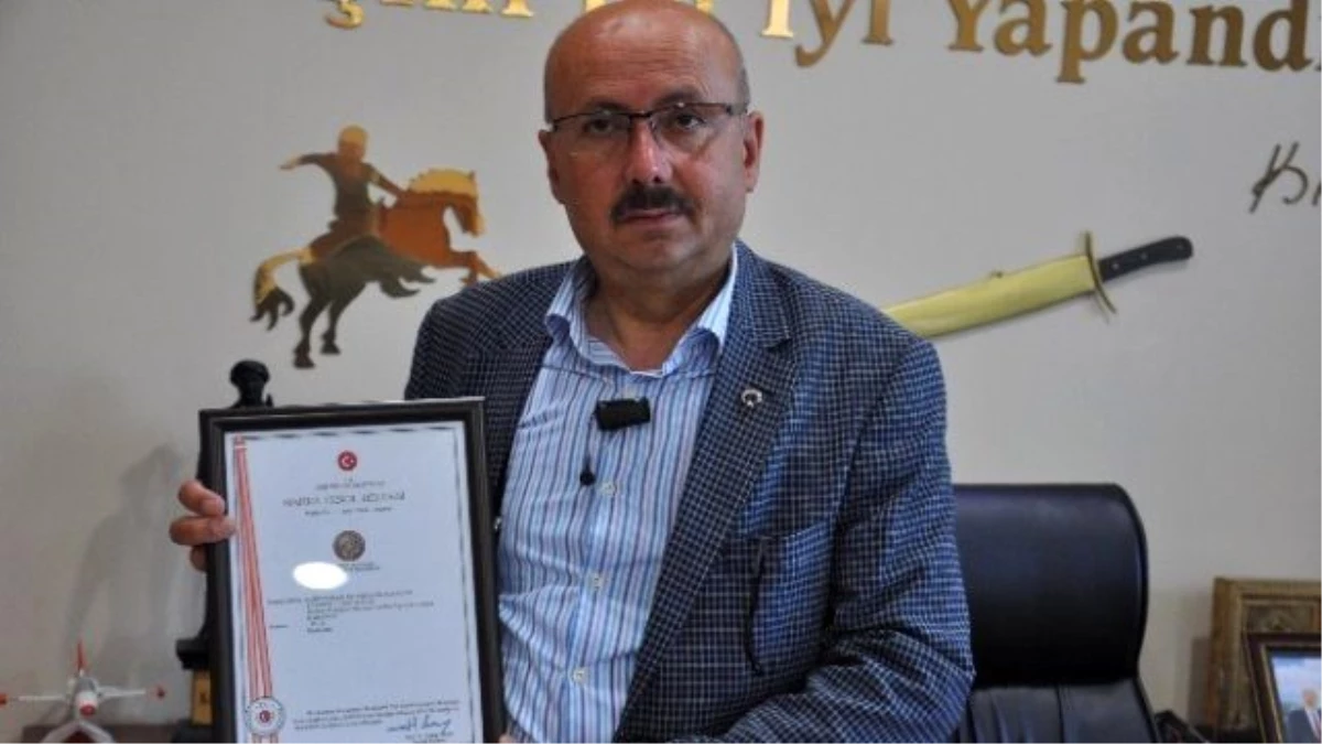 Sarıveliler Belediyesi, Karacaoğlan İsminin Patentini Aldı